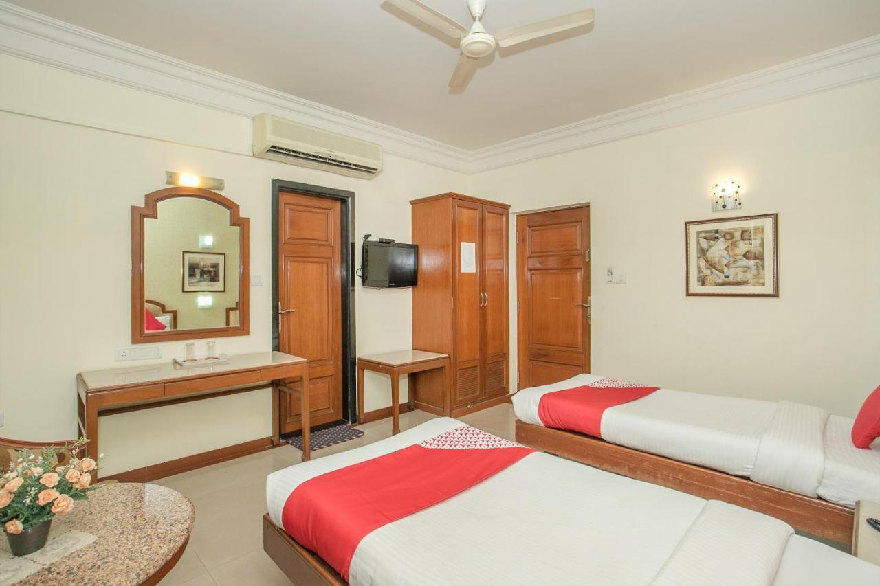 Oyo 579 Hotel Aab Bangalore Exterior foto