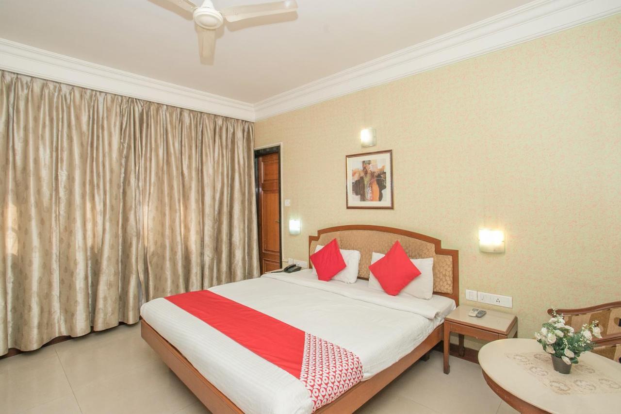 Oyo 579 Hotel Aab Bangalore Exterior foto