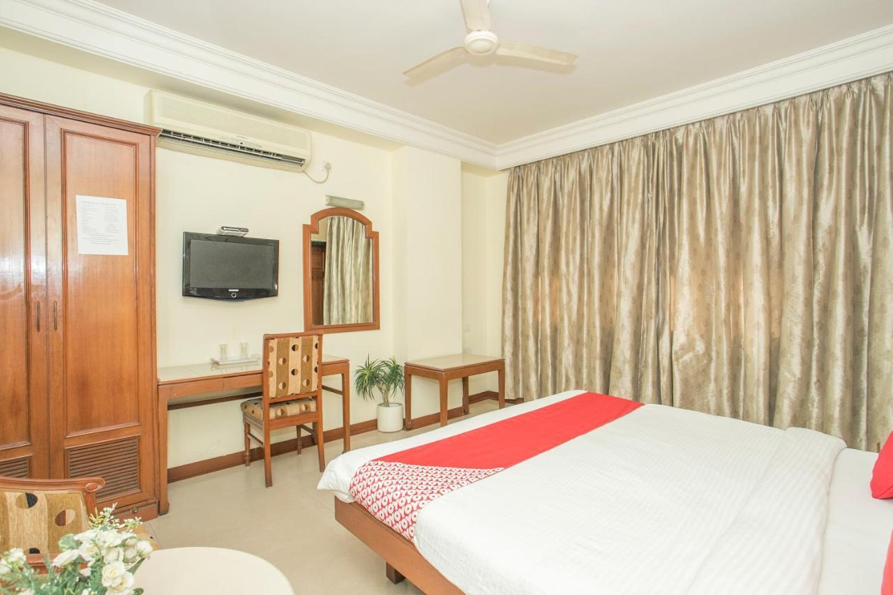 Oyo 579 Hotel Aab Bangalore Exterior foto