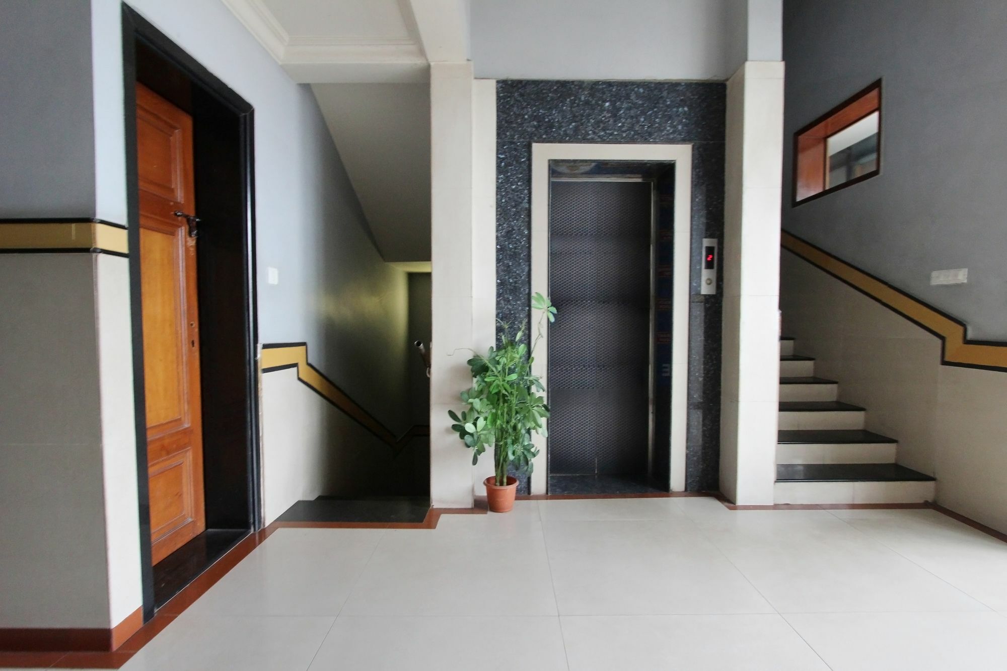 Oyo 579 Hotel Aab Bangalore Exterior foto